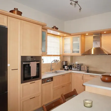 Nyaraló Elegant Maisonette *